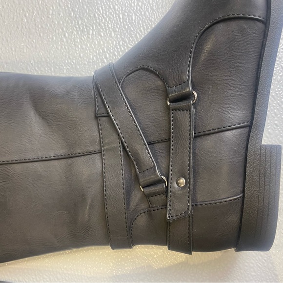 New Kenneth Cole Boots - Picture 10 of 13